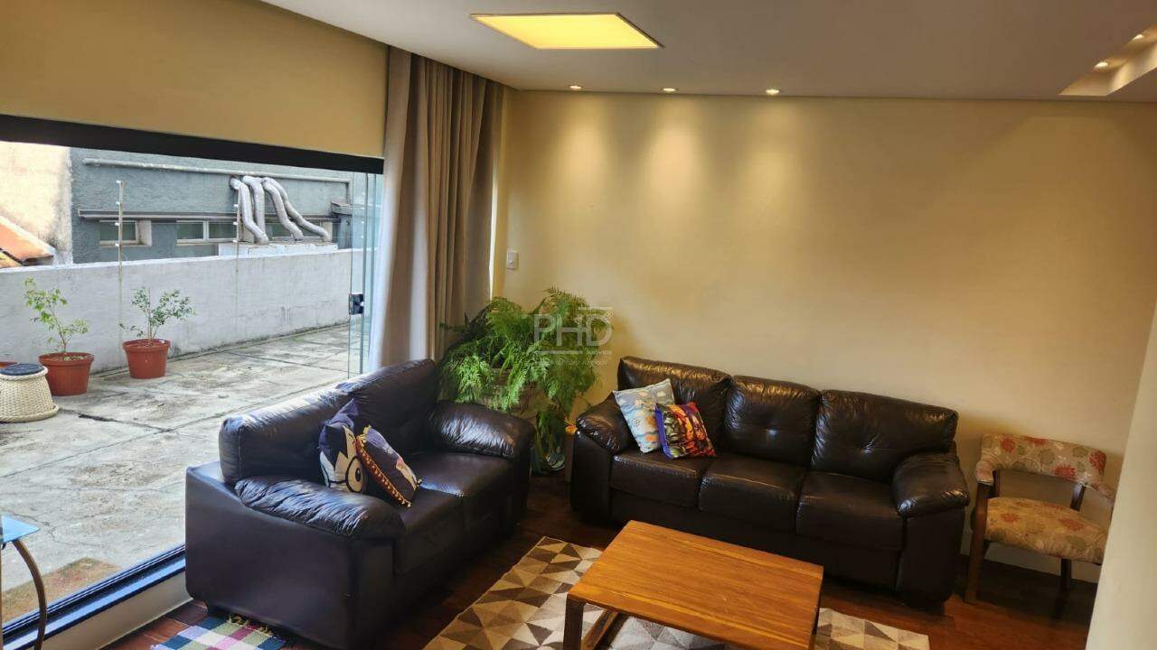 Apartamento à venda com 3 quartos, 123m² - Foto 1