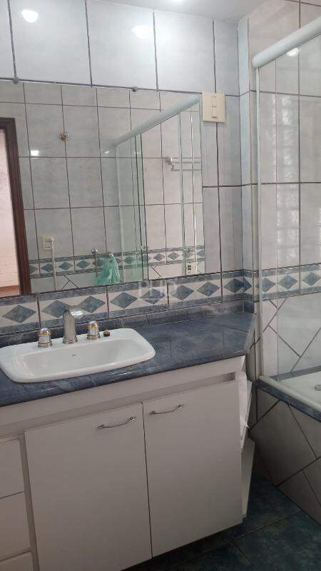 Sobrado para alugar com 3 quartos, 180m² - Foto 14