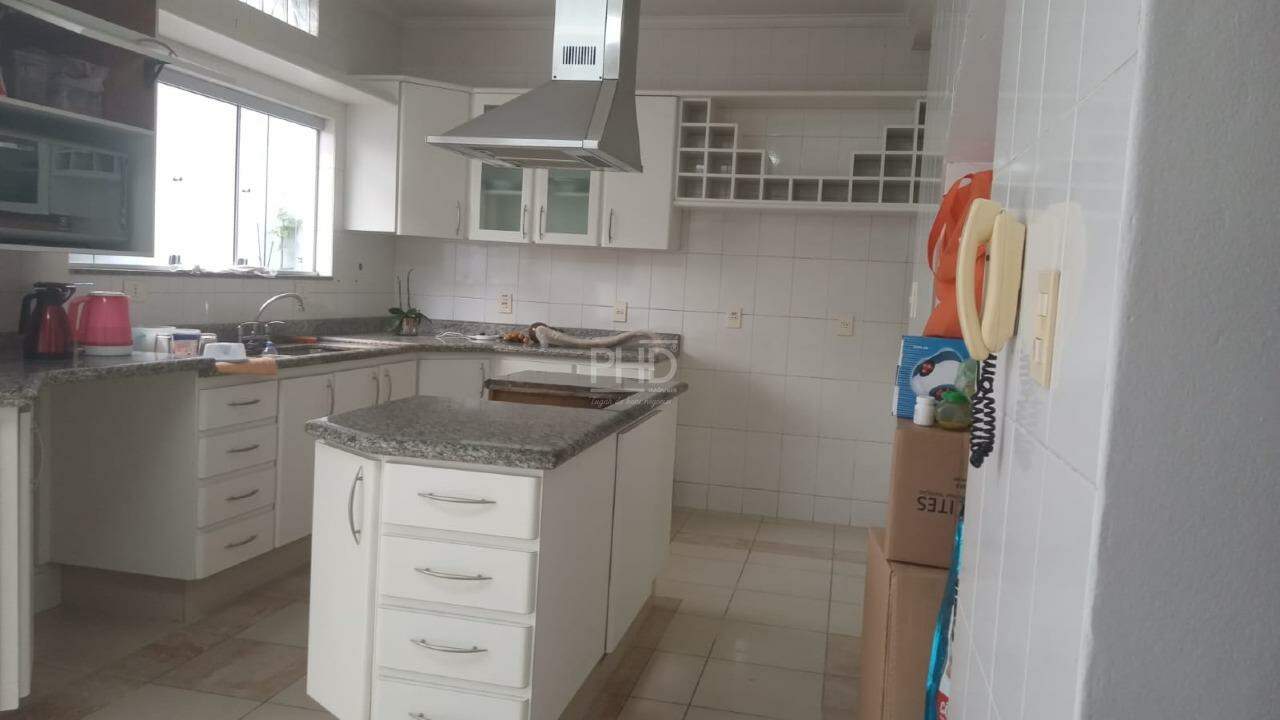 Sobrado para alugar com 3 quartos, 180m² - Foto 5