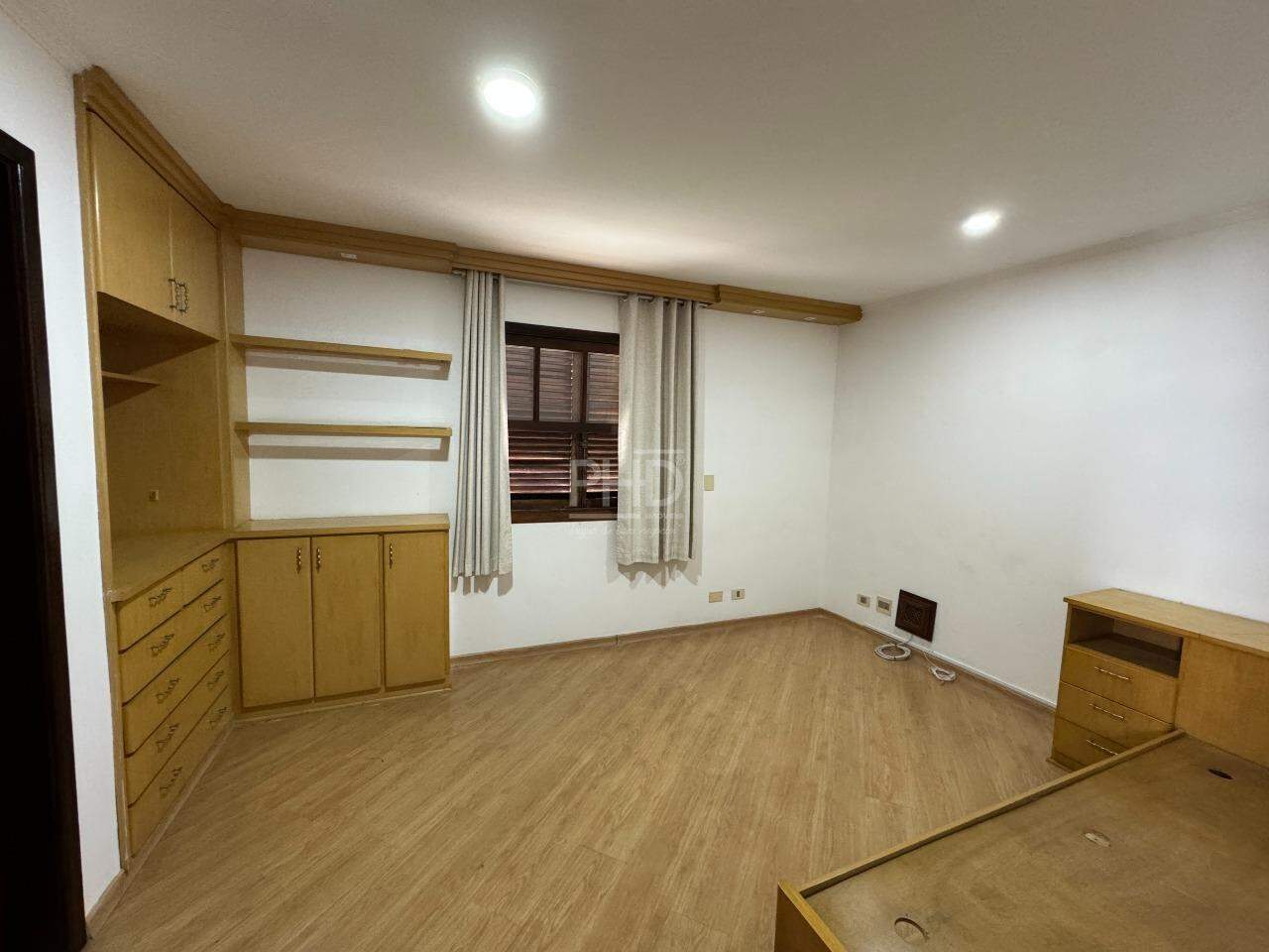 Sobrado à venda com 4 quartos, 361m² - Foto 15