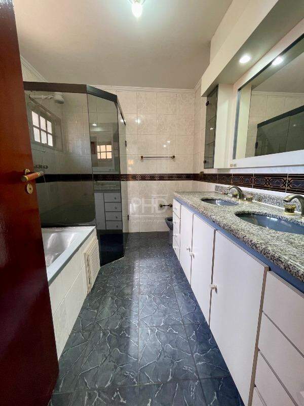 Sobrado à venda com 4 quartos, 361m² - Foto 24