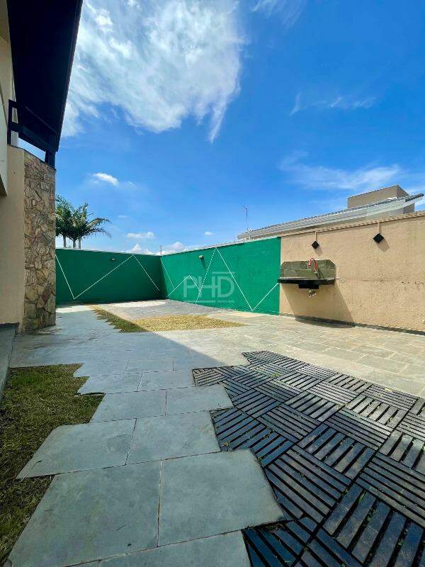 Sobrado à venda com 4 quartos, 361m² - Foto 39