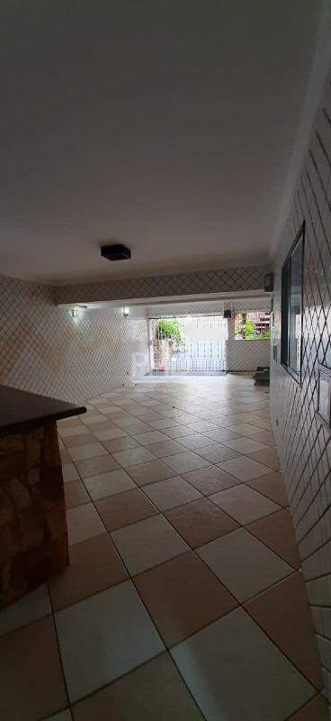 Sobrado à venda com 3 quartos, 250m² - Foto 33