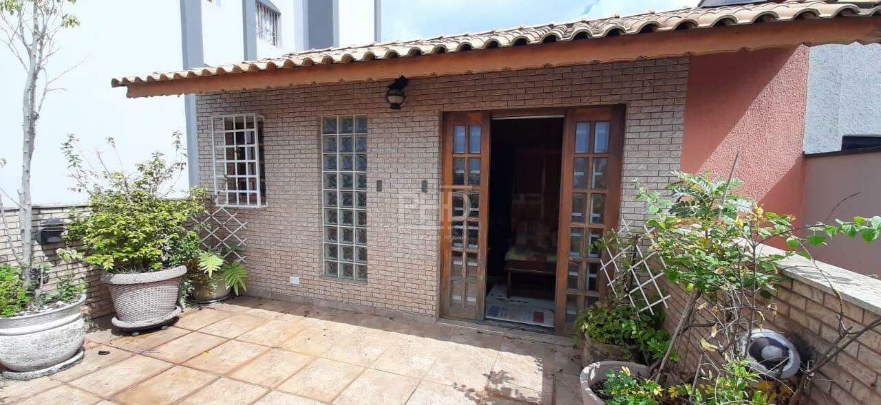 Sobrado à venda com 3 quartos, 250m² - Foto 40