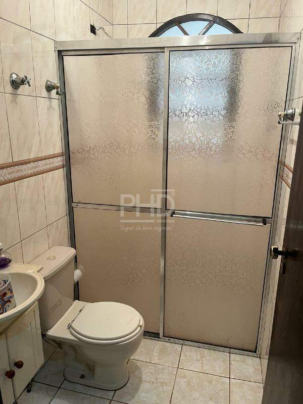 Sobrado à venda com 6 quartos, 240m² - Foto 8