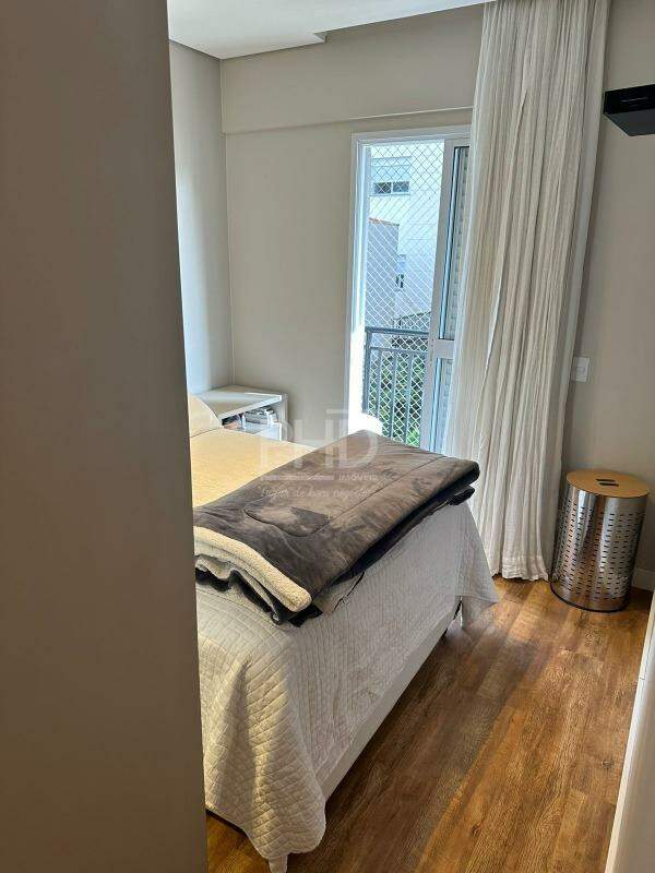 Apartamento à venda com 3 quartos, 77m² - Foto 18