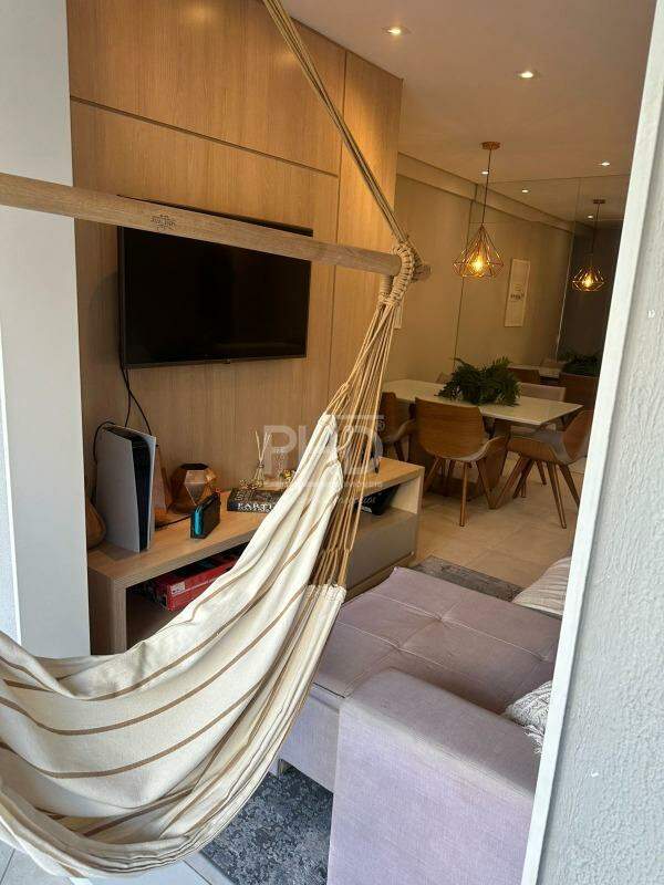 Apartamento à venda com 3 quartos, 77m² - Foto 3