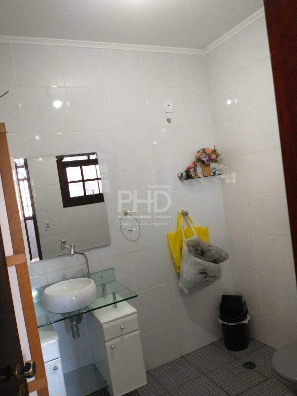 Sobrado à venda com 3 quartos, 212m² - Foto 21