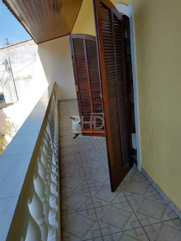 Sobrado à venda com 3 quartos, 212m² - Foto 14