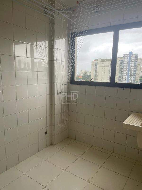 Apartamento à venda com 3 quartos, 139m² - Foto 15