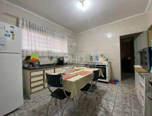 Casa à venda com 3 quartos, 250m² - Foto 5