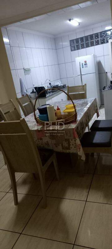 Sobrado à venda com 2 quartos, 190m² - Foto 4