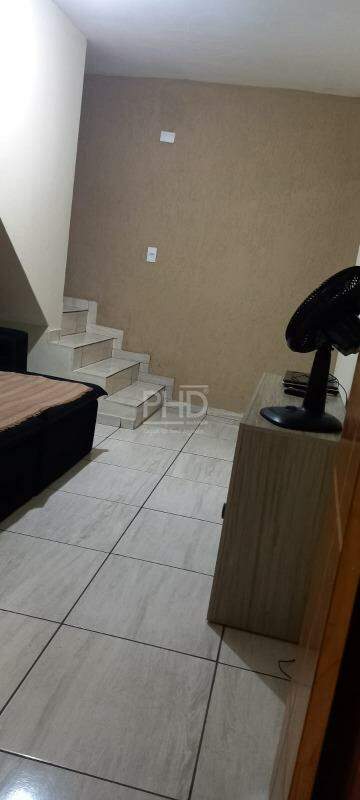 Sobrado à venda com 2 quartos, 190m² - Foto 3