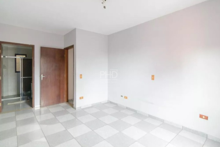 Apartamento para alugar com 3 quartos, 140m² - Foto 4