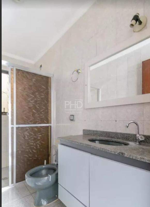 Apartamento para alugar com 3 quartos, 140m² - Foto 13