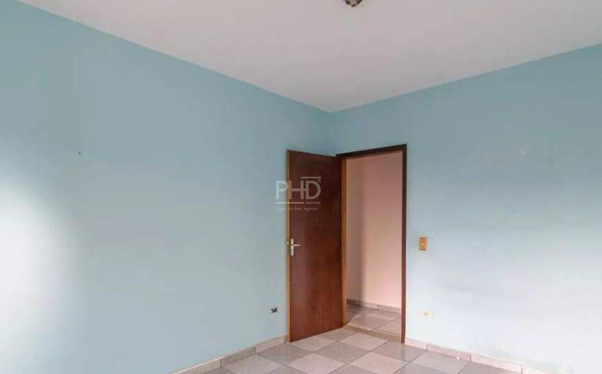 Apartamento para alugar com 3 quartos, 140m² - Foto 11