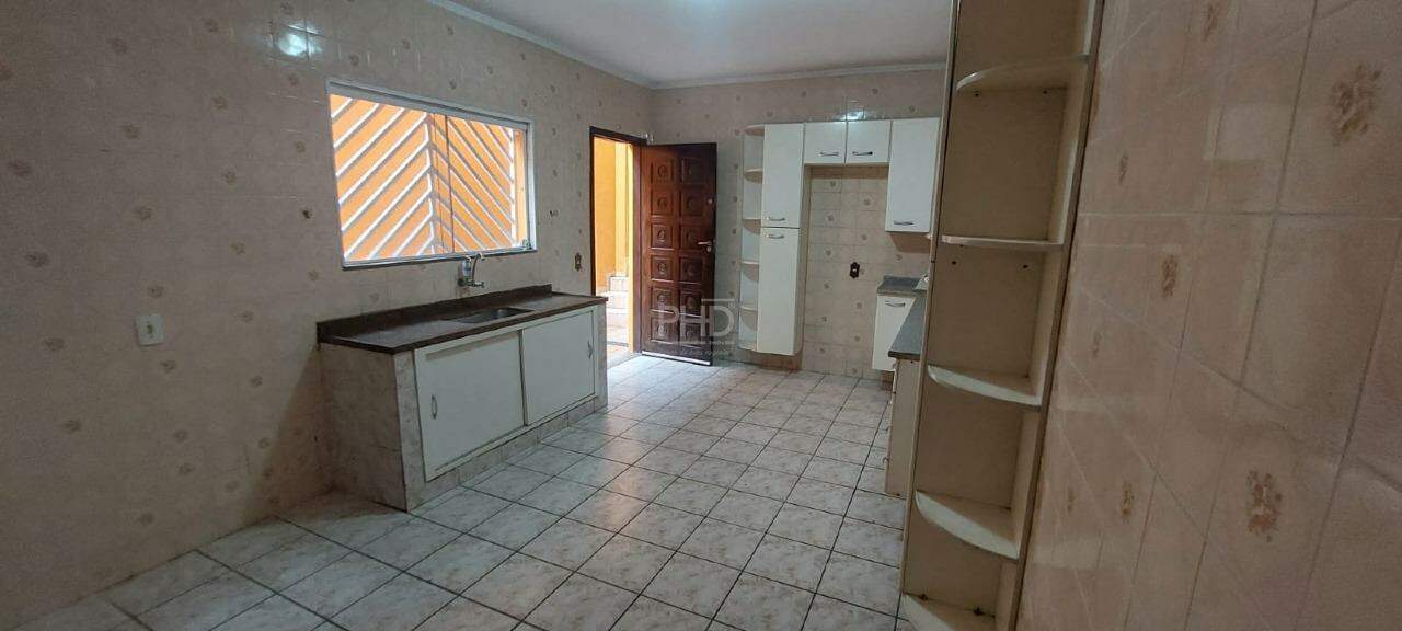 Sobrado à venda com 3 quartos, 159m² - Foto 4