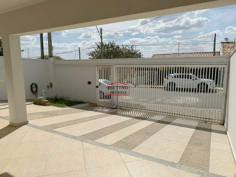 Casa à venda no Parque da Figueira: 
