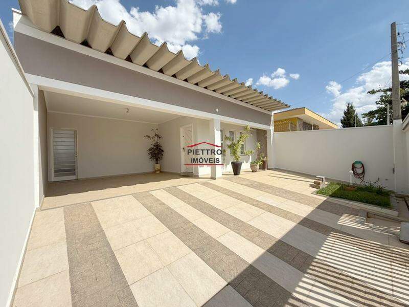 Casa à venda no Parque da Figueira: 