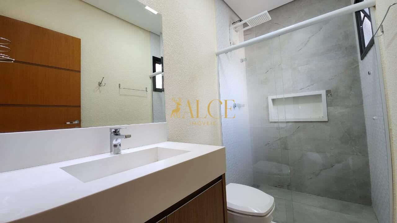 Casa à venda Jardins do Império: Banheiro