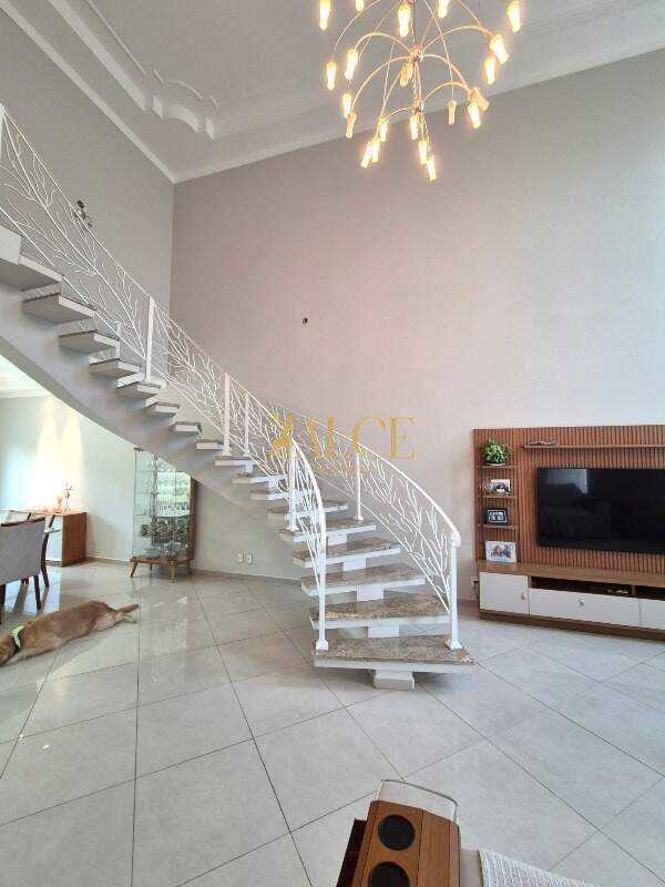 Casa Sobrado à venda Jardim Esplanada: 