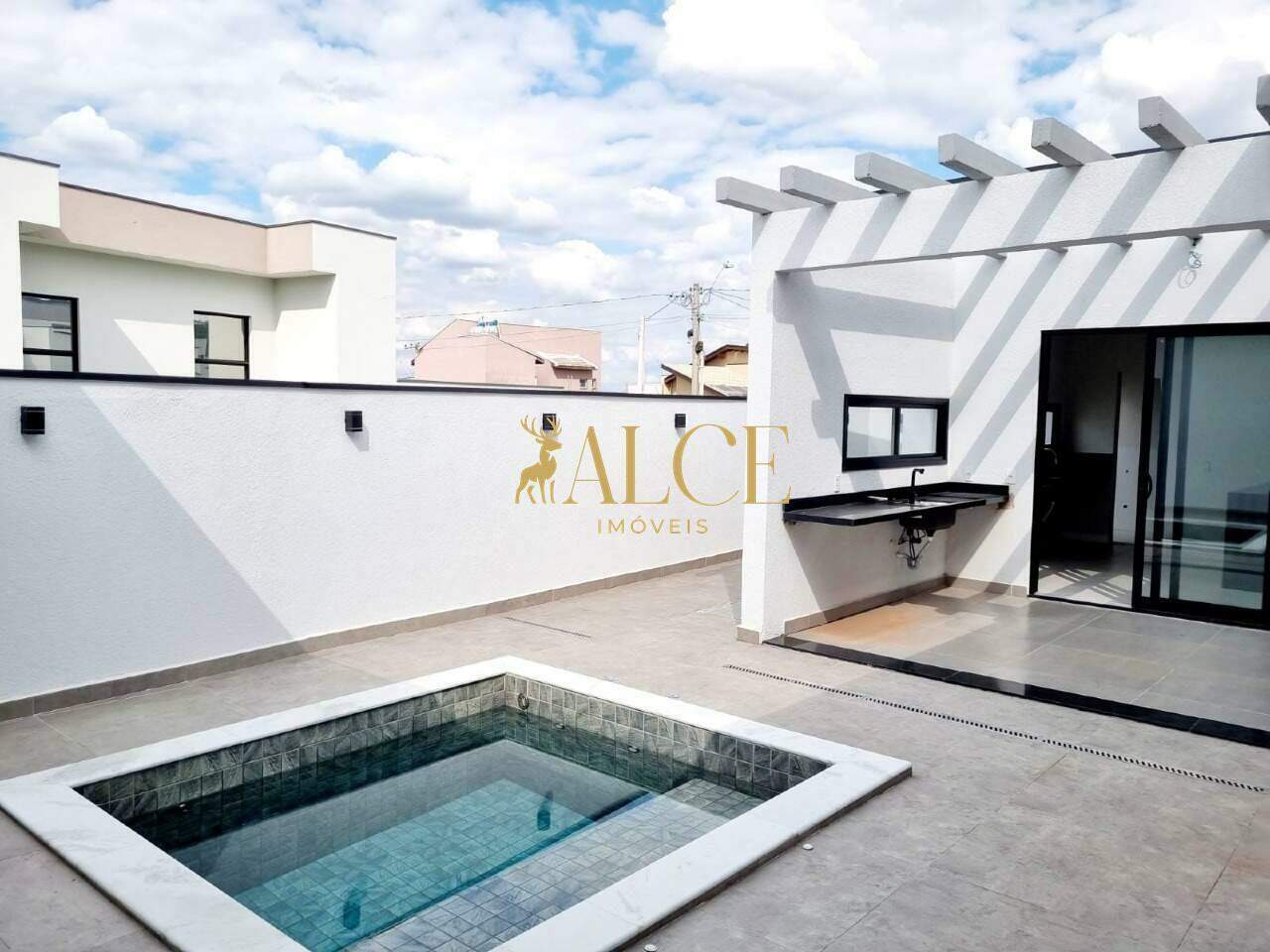 Casa para aluguel Jardins di Roma: 