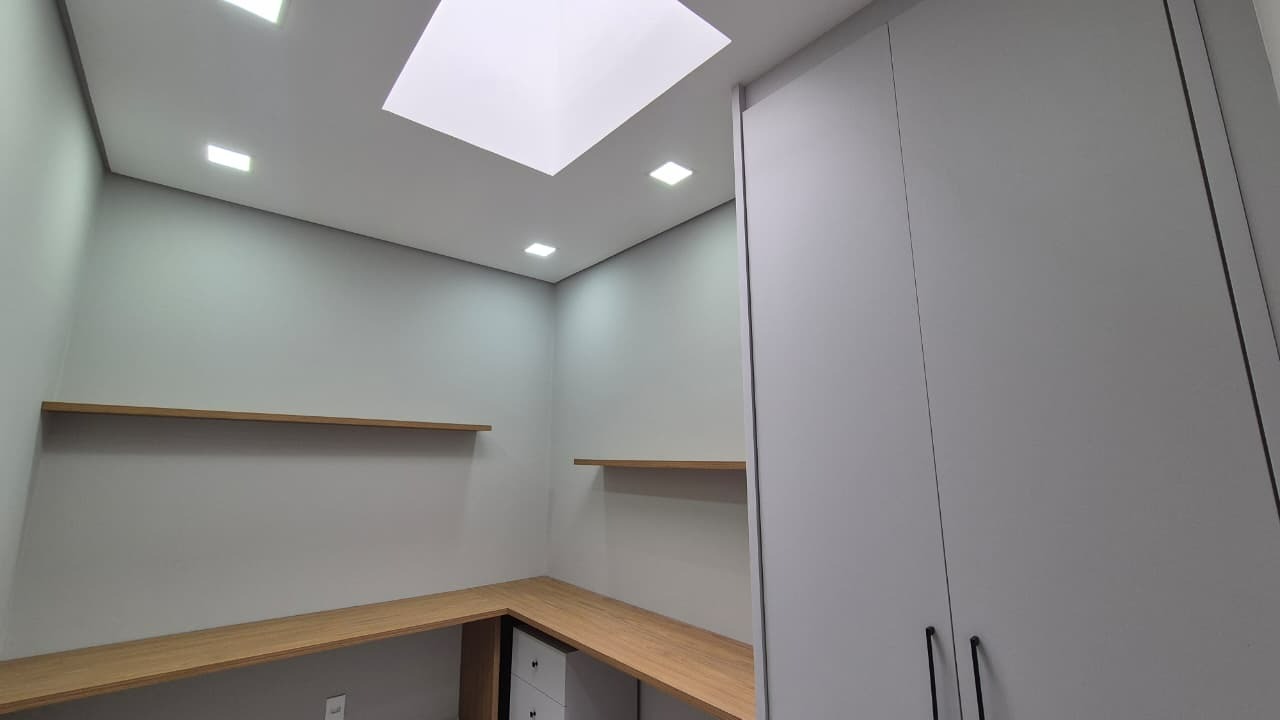 Casa à venda Jardim Laguna: 