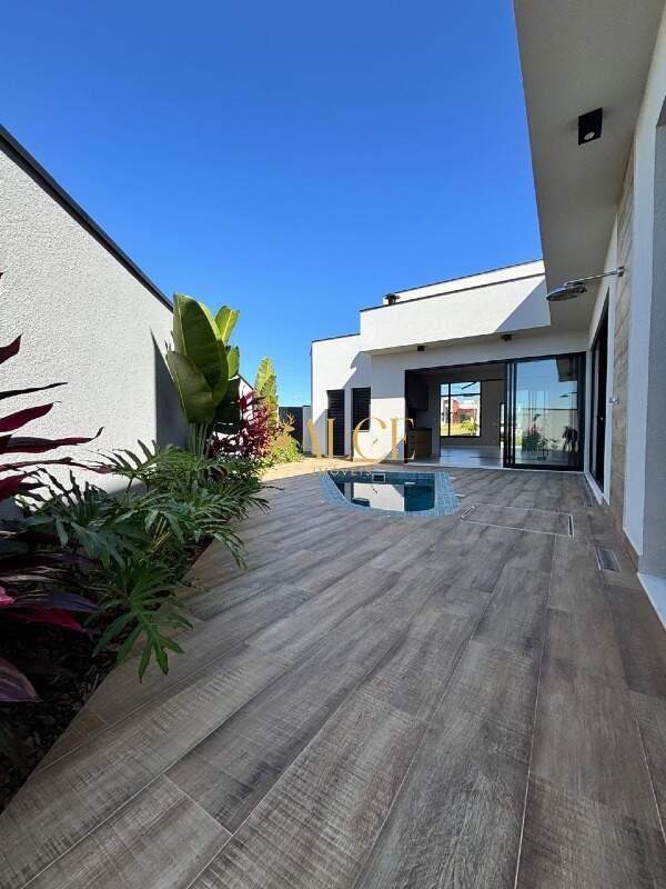 Casa à venda Jardim Panorama: 