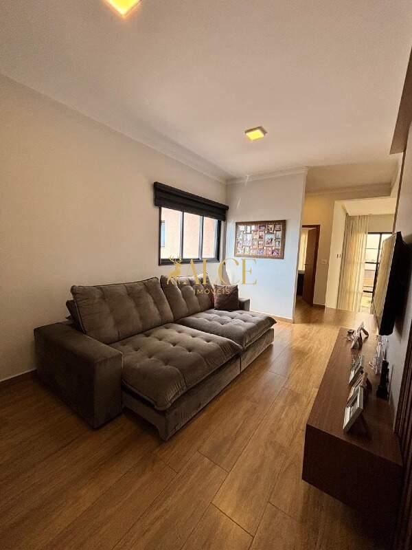 Casa Sobrado à venda Residencial Dona Maria José: 