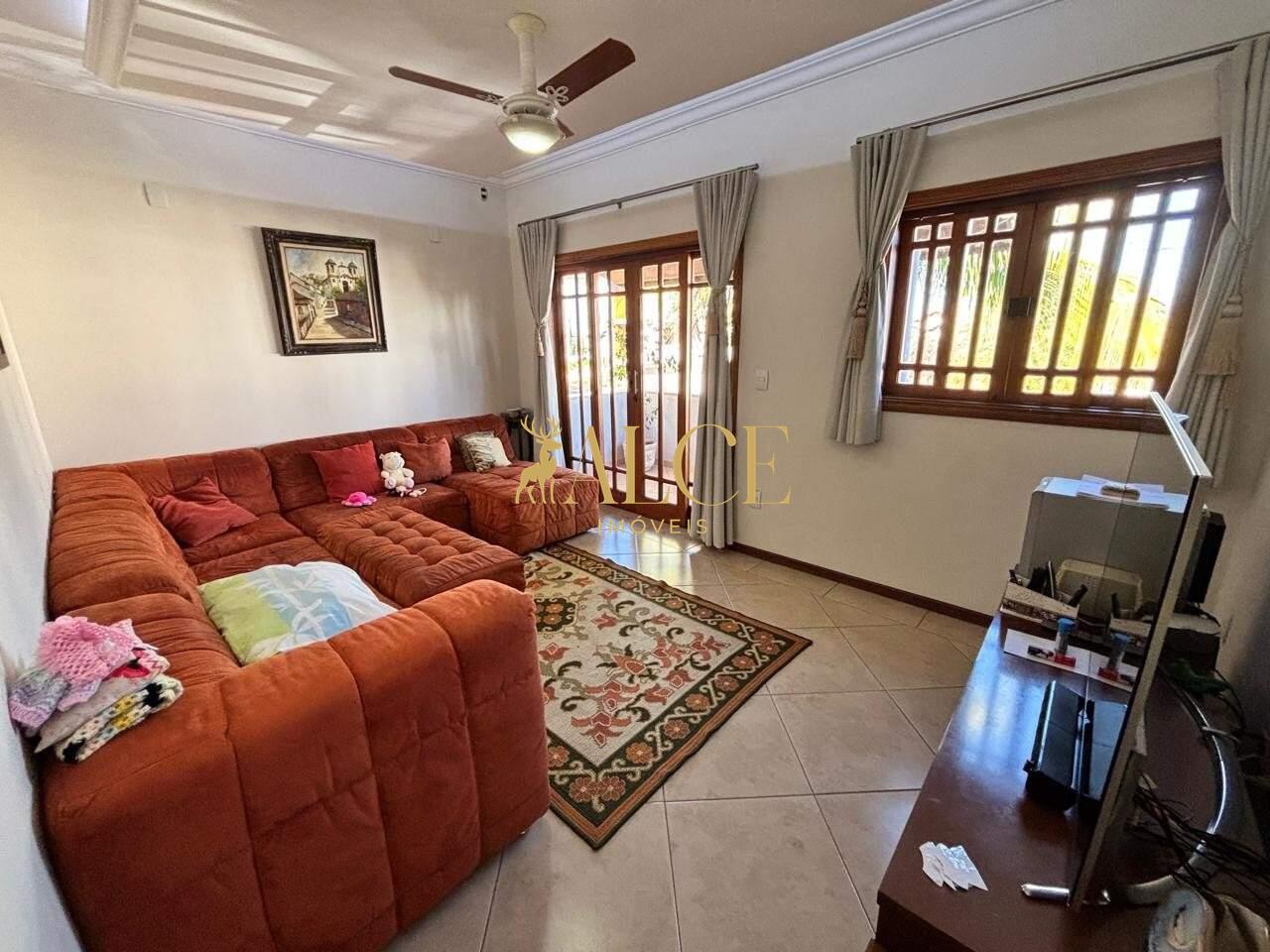 Casa à venda Cond Santa Clara: 