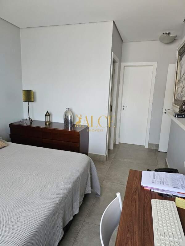 Casa à venda Jardim Esplanada: 