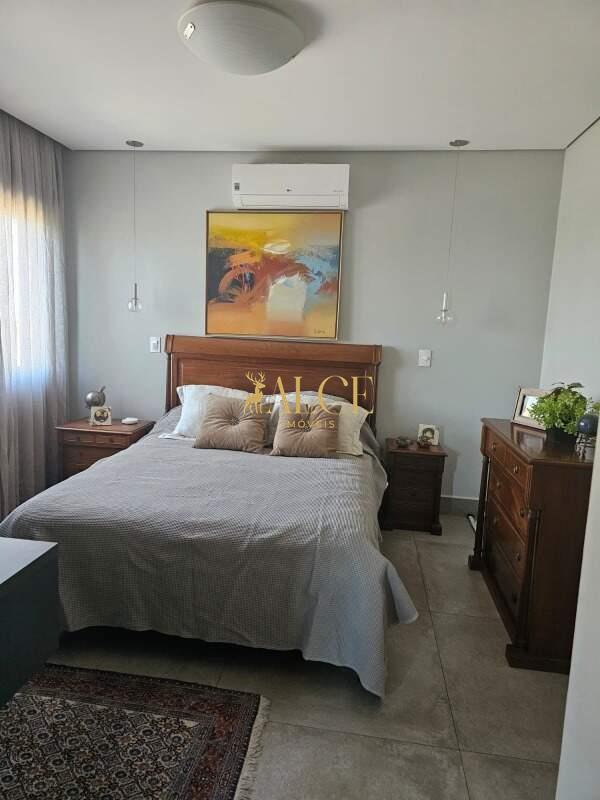 Casa à venda Jardim Esplanada: 