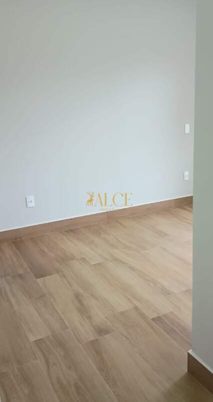 Casa à venda Cond Dona Maria Candida: 