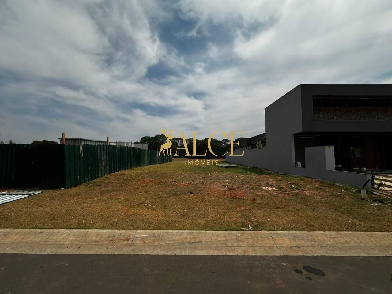 Terreno à venda Chácaras Alvorada: 