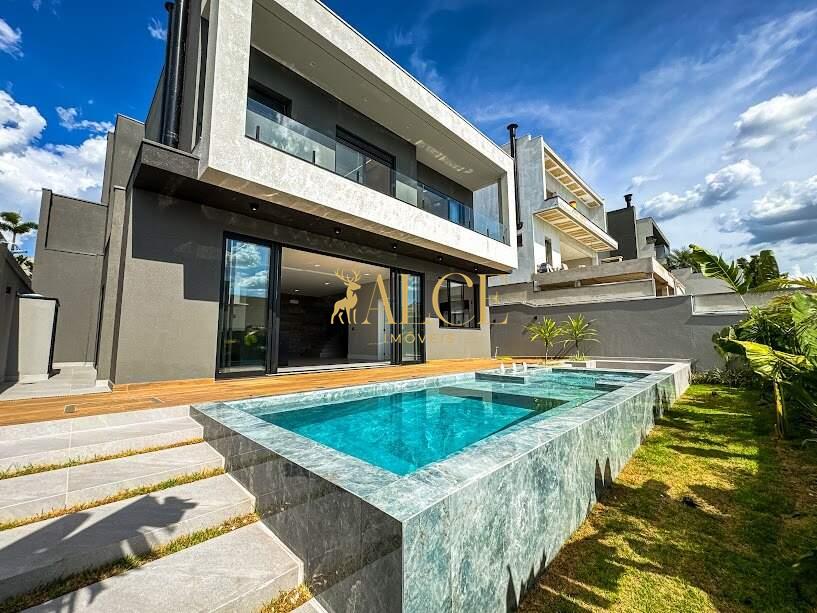 Casa Sobrado à venda Jardim Vila Paradiso: 