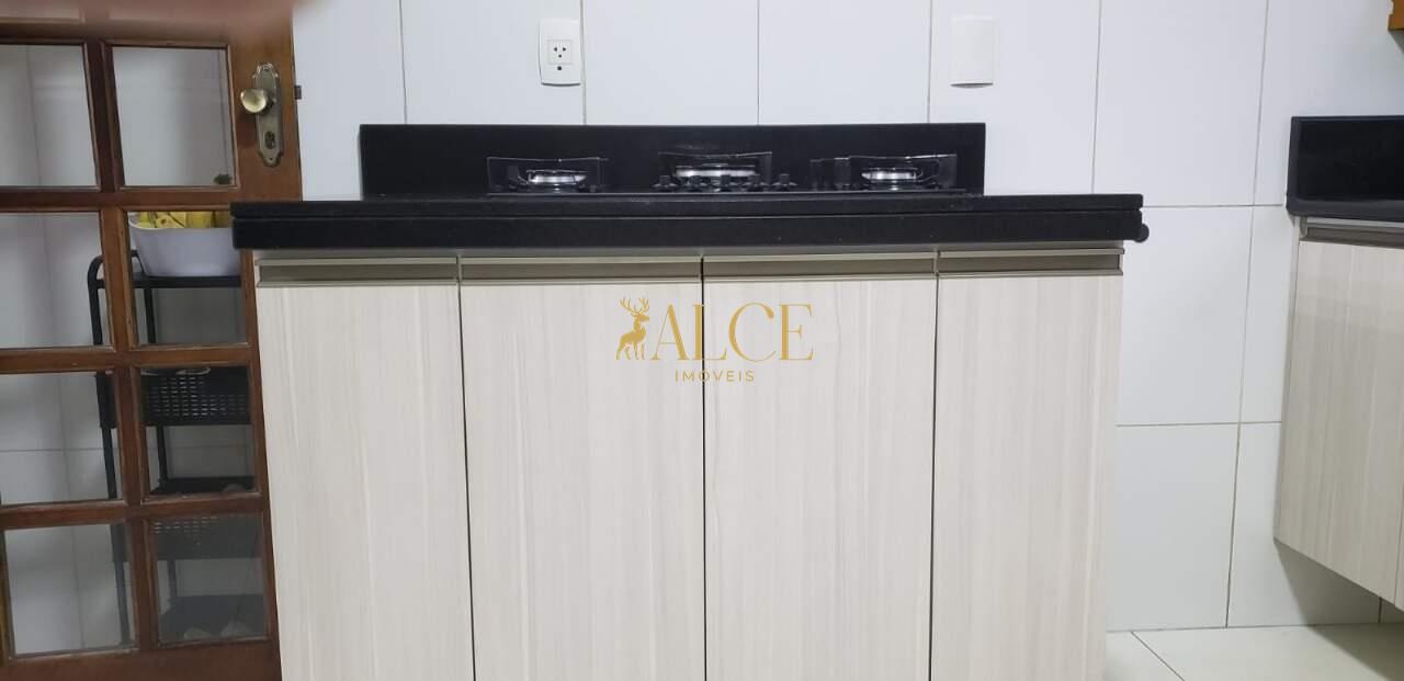 Casa à venda Jardim Regina: 