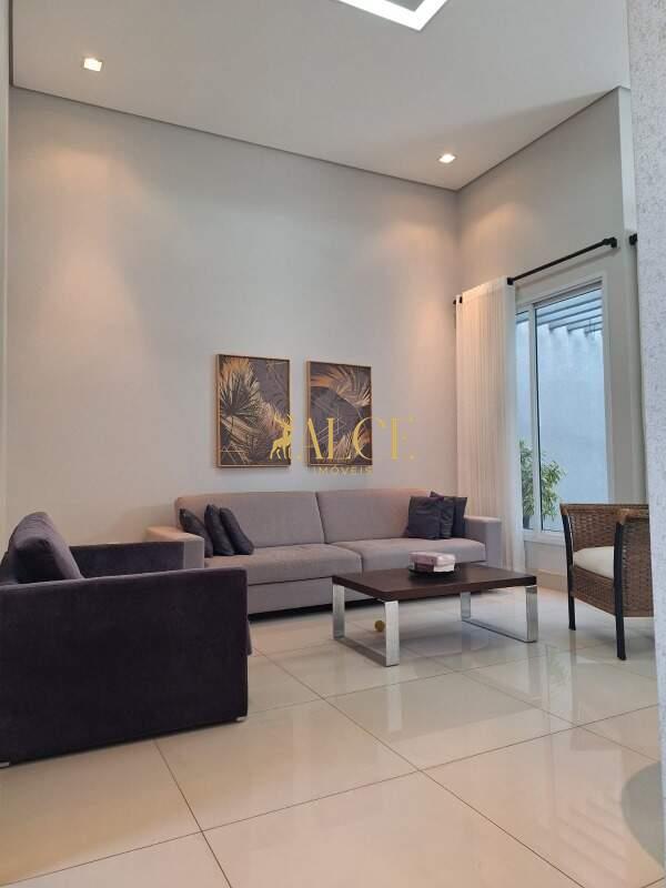 Casa à venda Jardim Esplanada: 