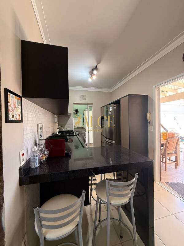 Casa à venda Jardim Regente: 