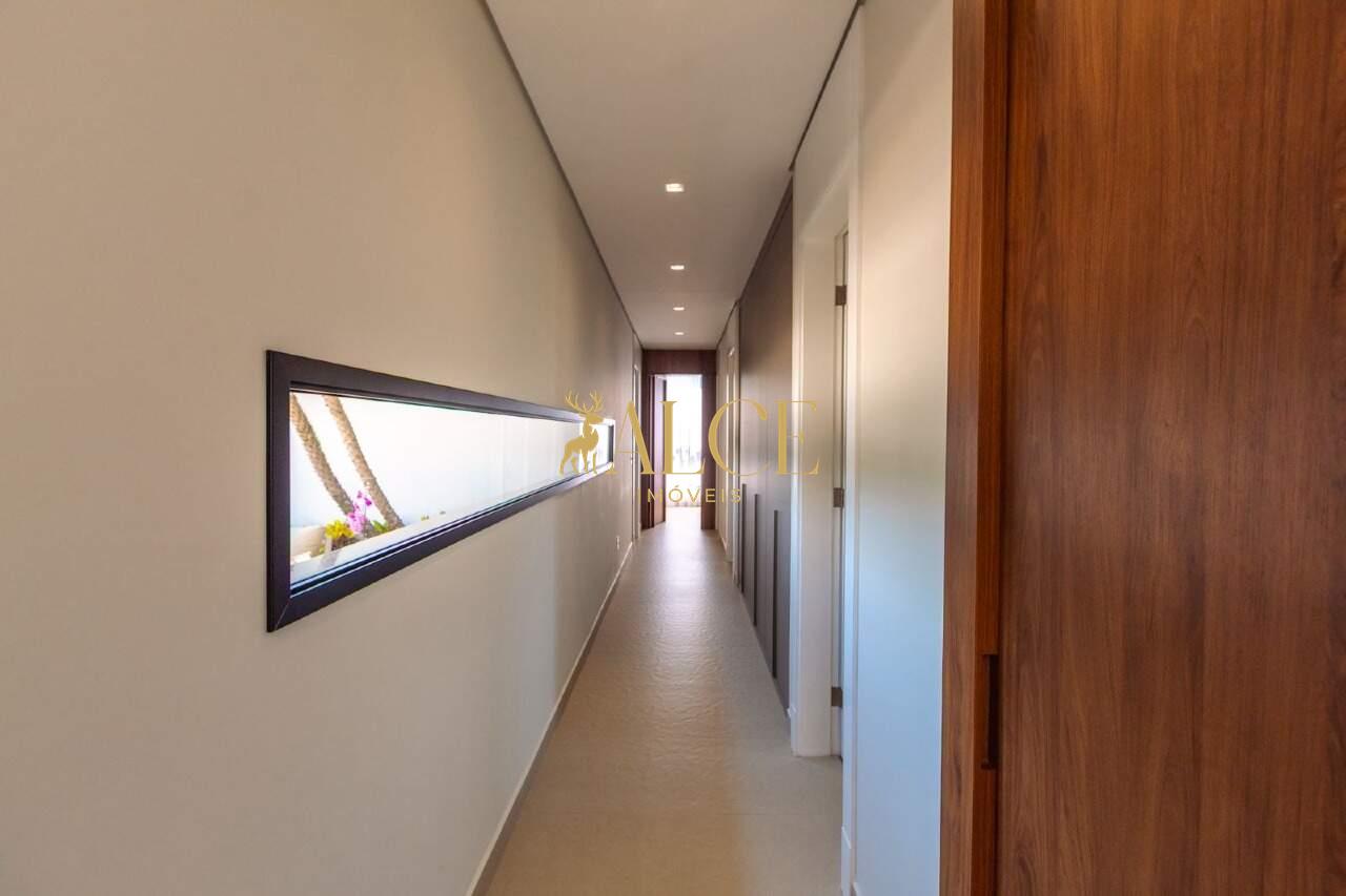 Casa Sobrado à venda Reserva Petrus: 