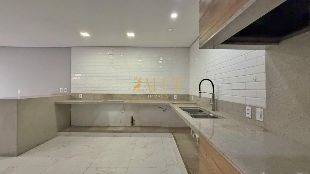 Casa à venda Jardim Tropical: 