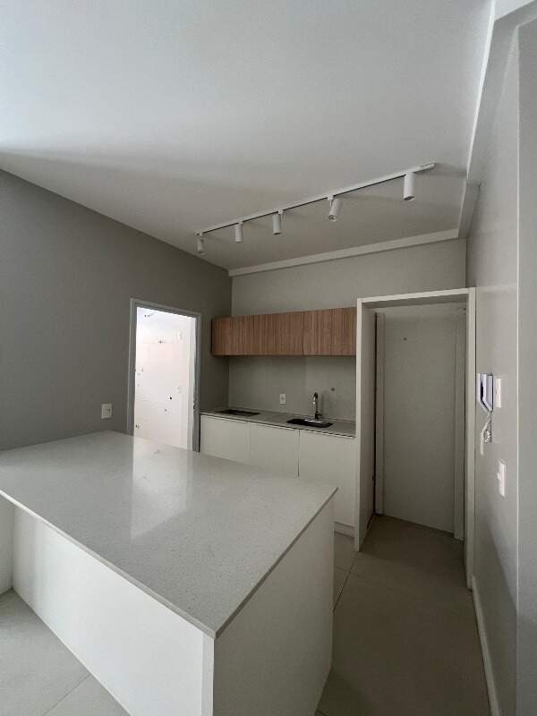 Apartamento para aluguel no Itacorubi: 