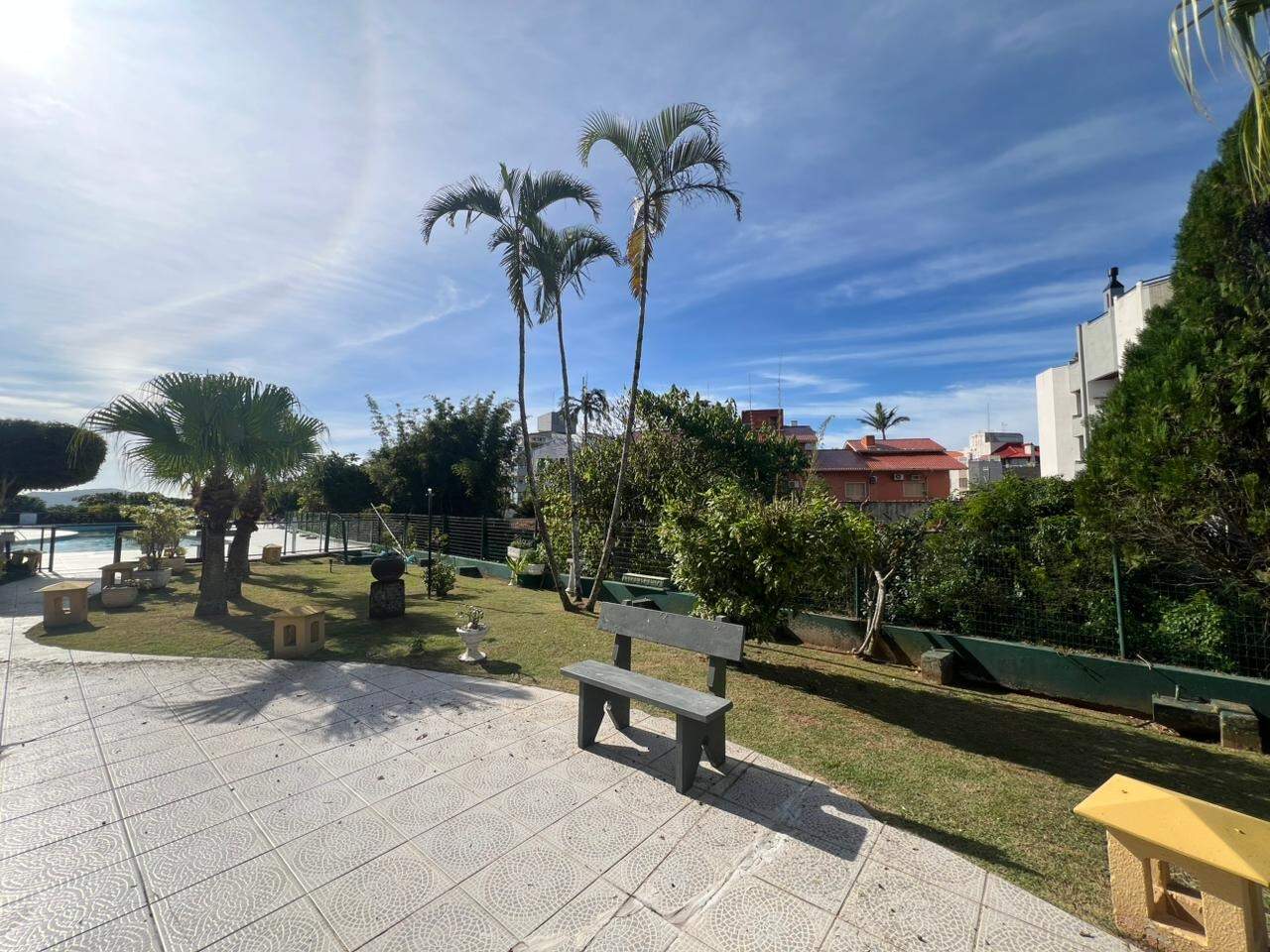 Apartamento para aluguel no Canasvieiras: 
