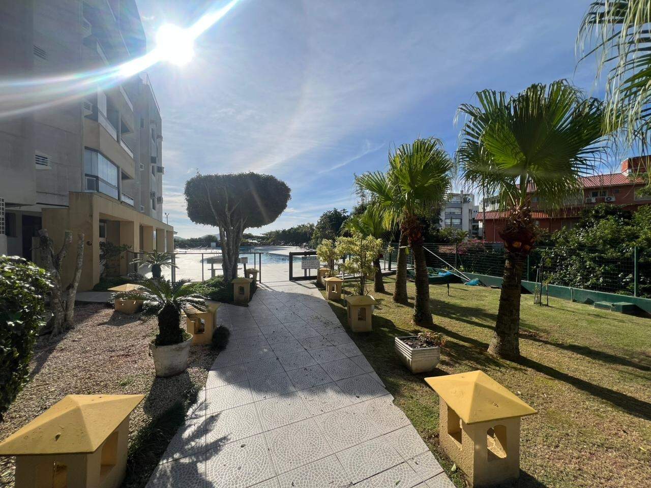 Apartamento para aluguel no Canasvieiras: 