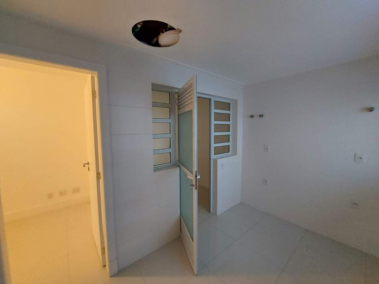 Apartamento para aluguel no Agronomica: