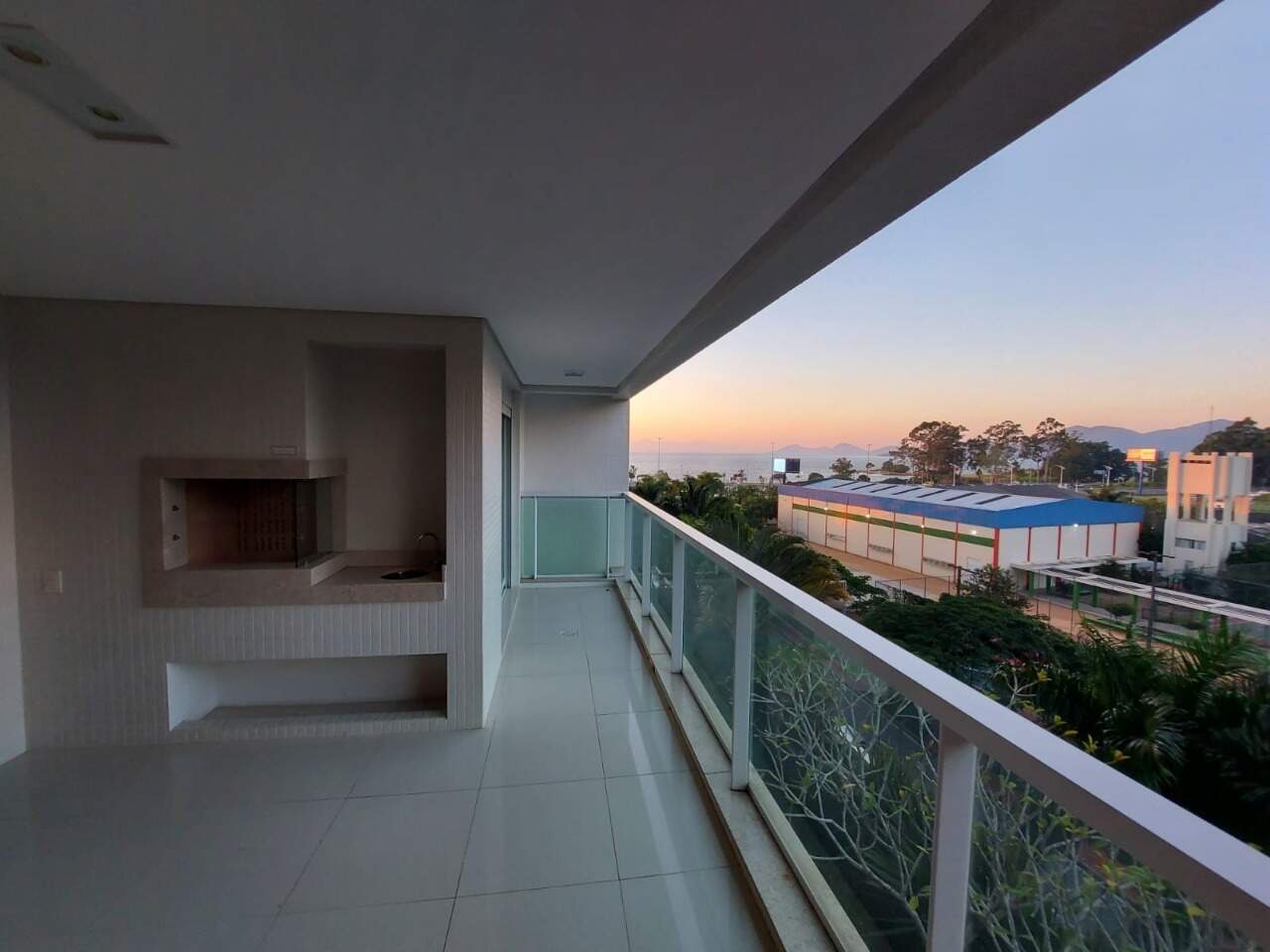 Apartamento para aluguel no Agronomica: