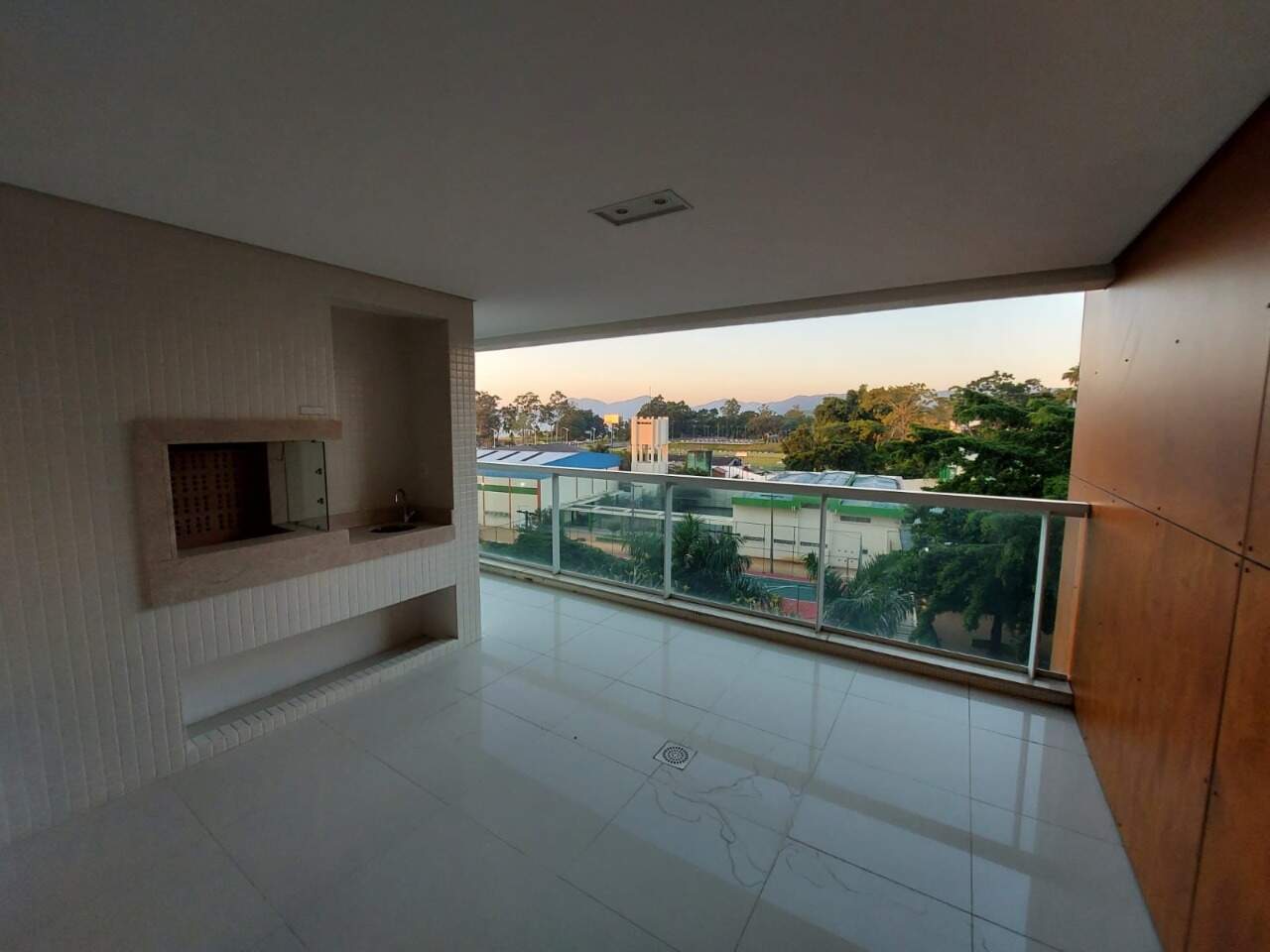 Apartamento para aluguel no Agronomica: