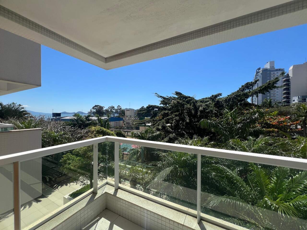 Apartamento para aluguel no Agronomica: 