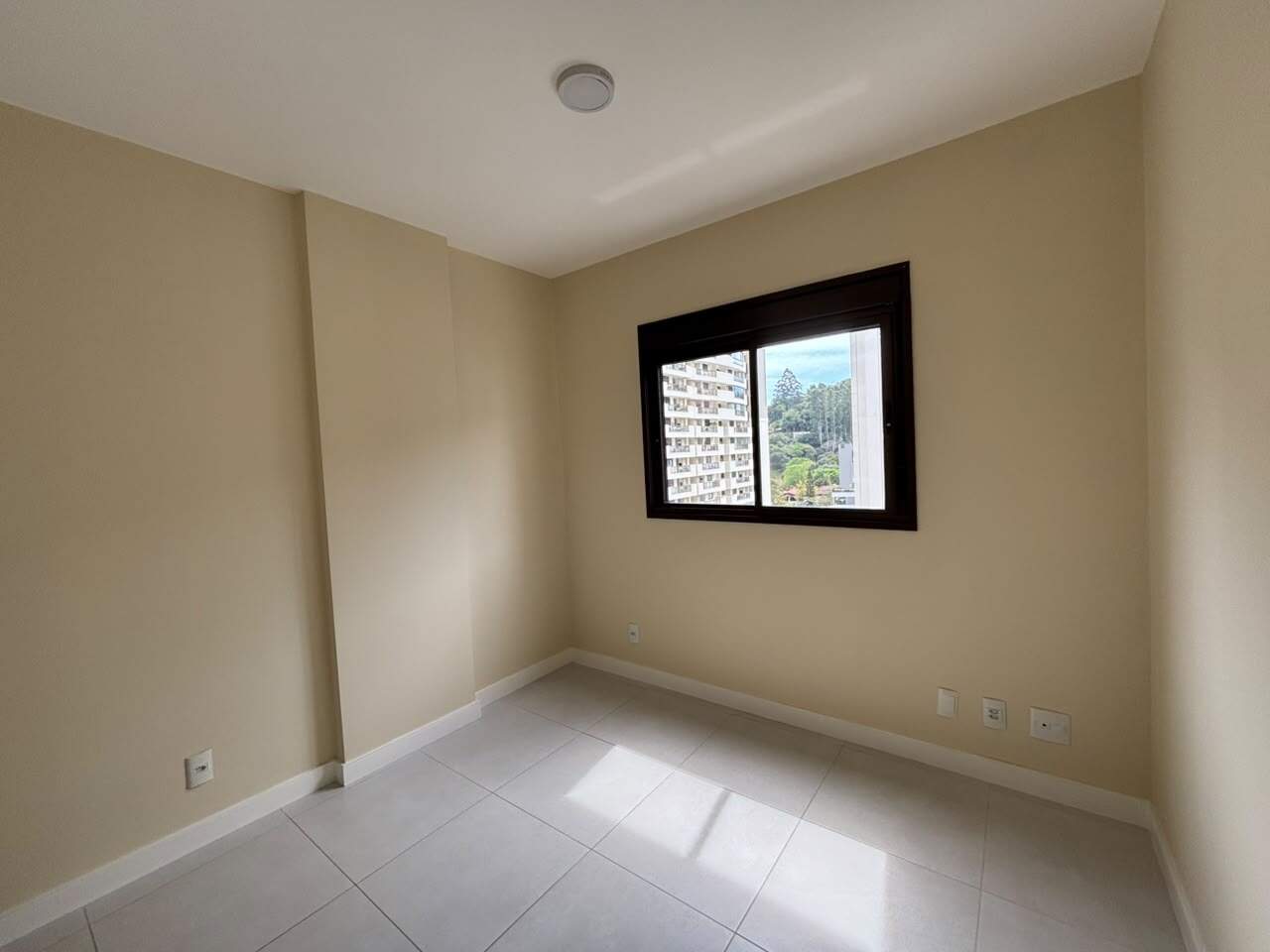 Apartamento para aluguel no Itacorubi: 
