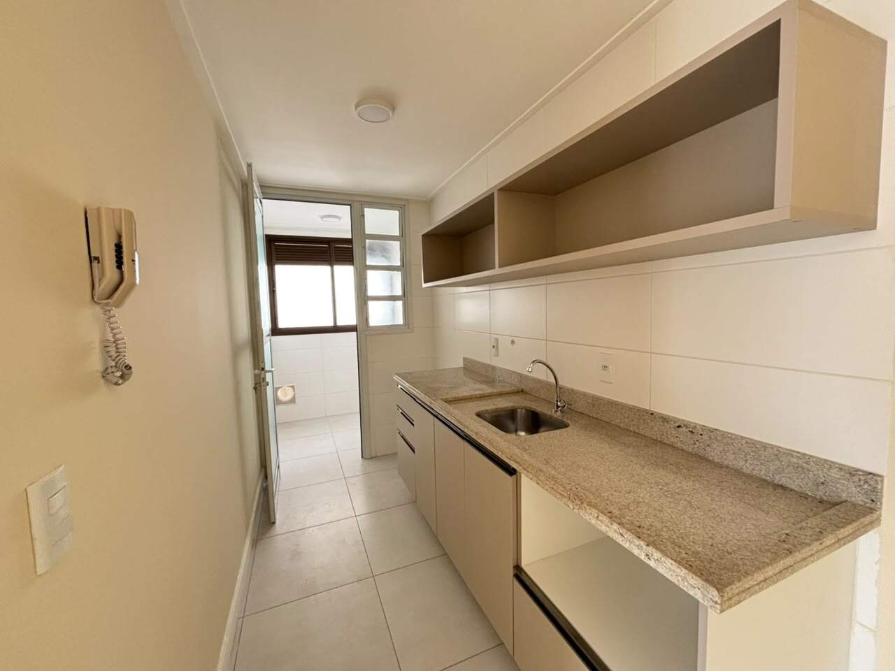Apartamento para aluguel no Itacorubi: 
