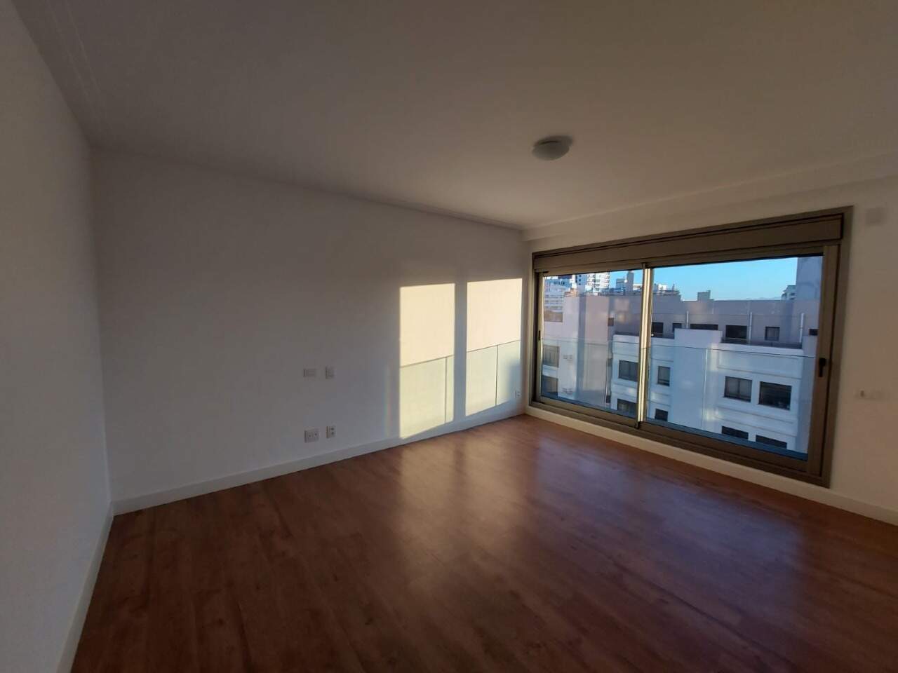 Apartamento para aluguel no Agronomica: 